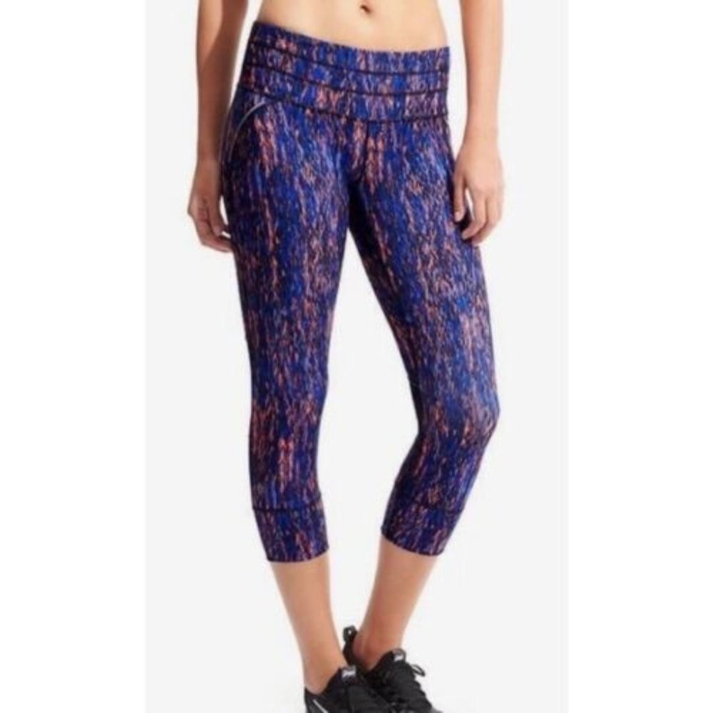 Athleta Reptile Relay Capri Pants